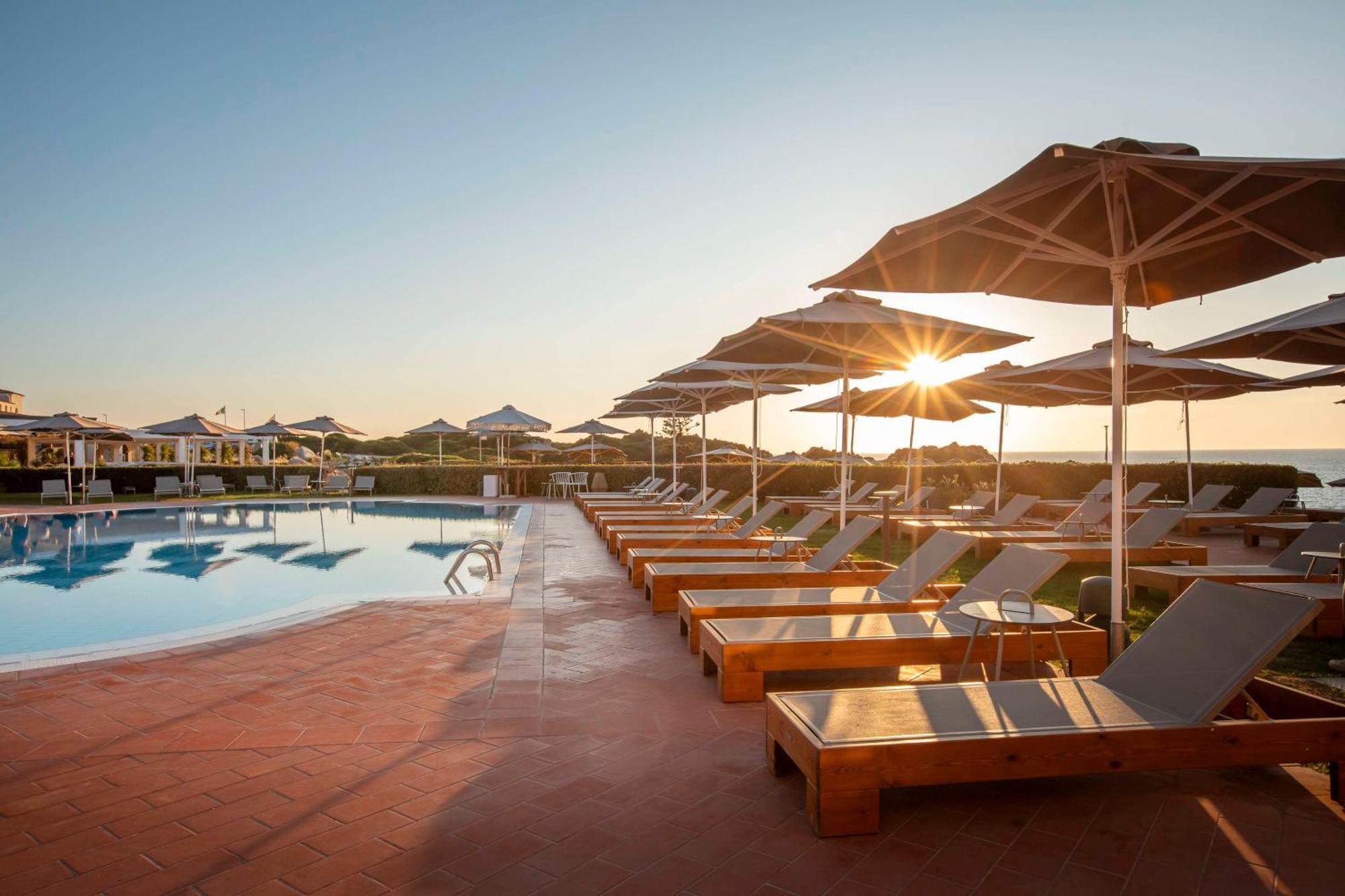 Mangia'S Santa Teresa Sardinia, Curio Collection By Hilton Hotel Santa Teresa Gallura Exterior foto