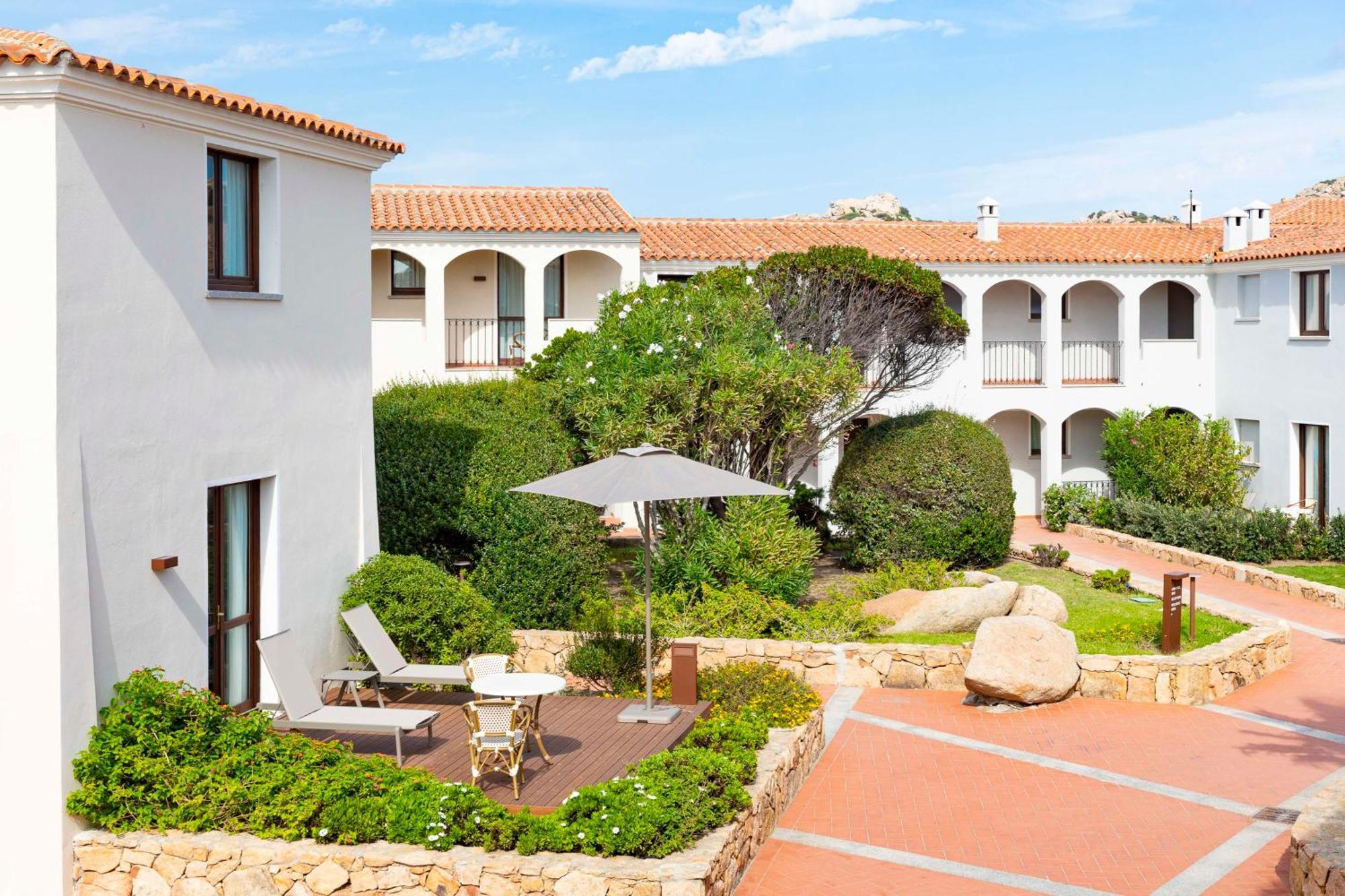 Mangia'S Santa Teresa Sardinia, Curio Collection By Hilton Hotel Santa Teresa Gallura Exterior foto