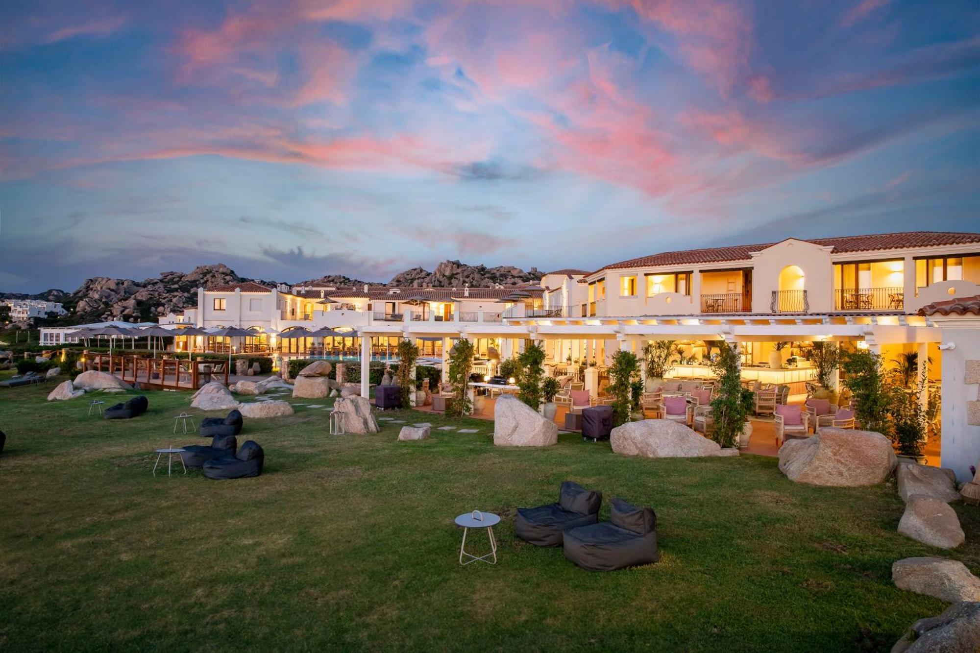 Mangia'S Santa Teresa Sardinia, Curio Collection By Hilton Hotel Santa Teresa Gallura Exterior foto