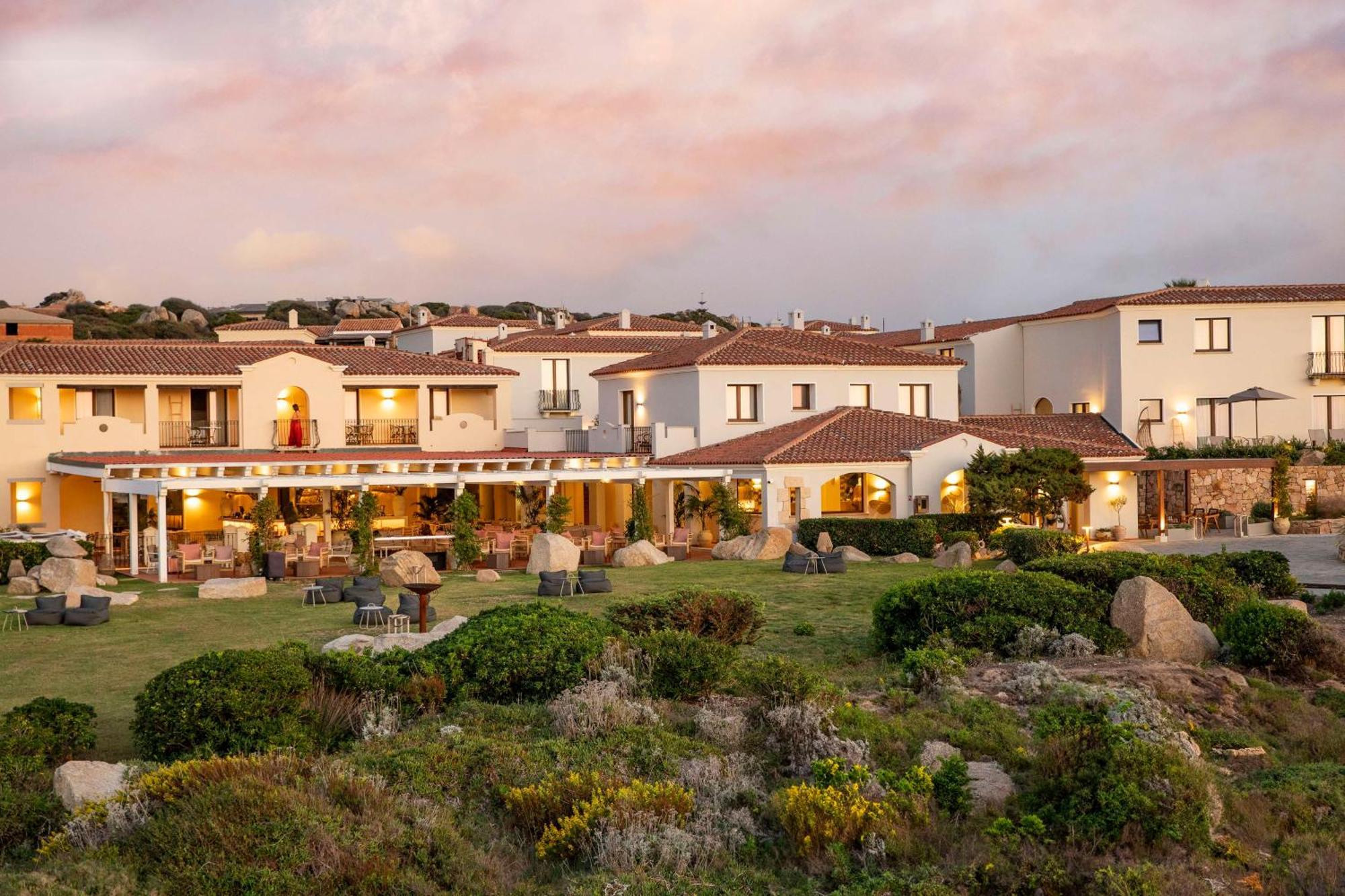 Mangia'S Santa Teresa Sardinia, Curio Collection By Hilton Hotel Santa Teresa Gallura Exterior foto